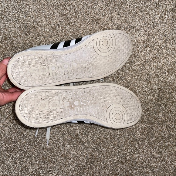 Adidas shoes - Picture 3 of 3